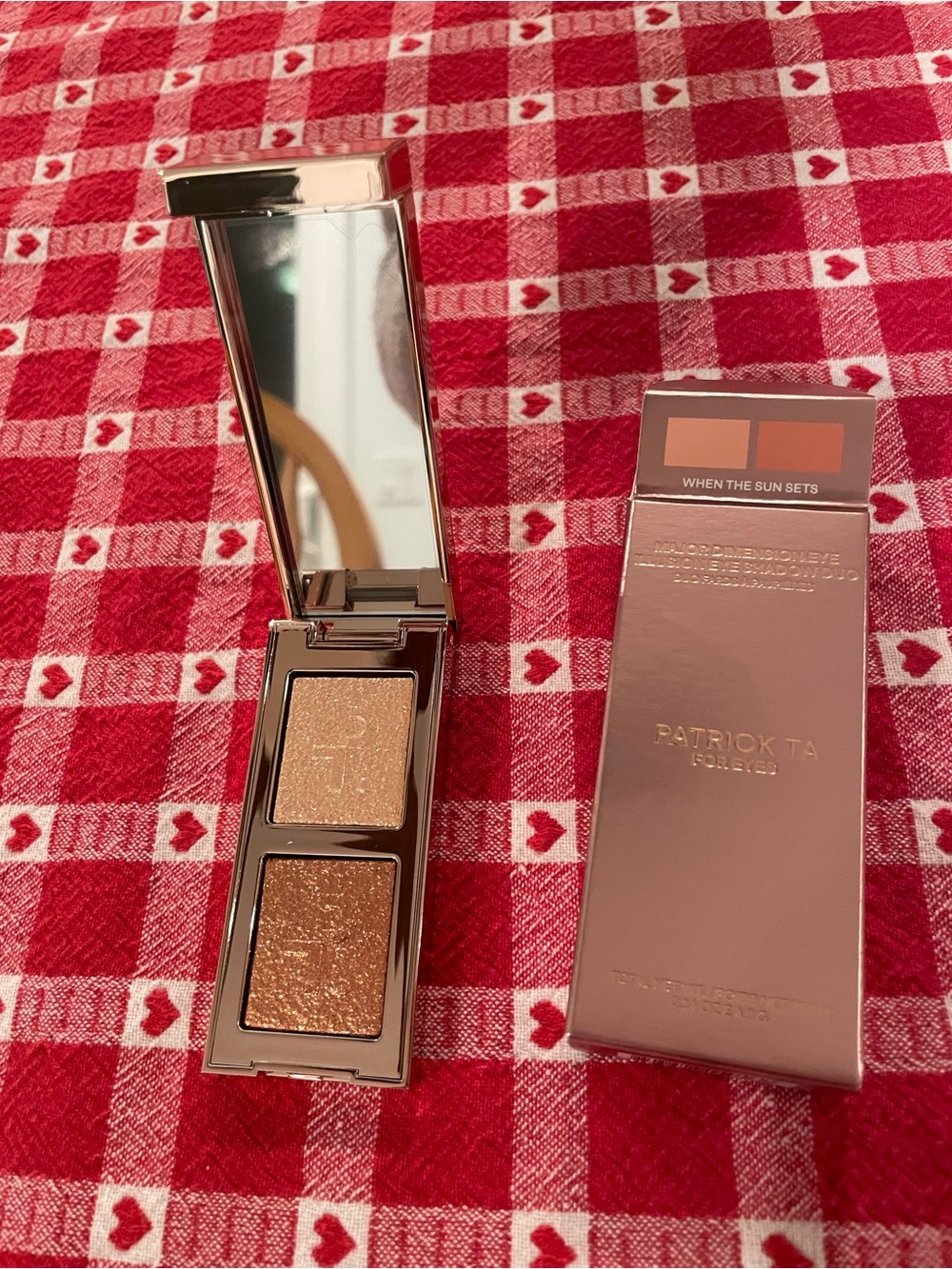 Patrick Ta When The Sun Sets Shimmery Peach and Champagne Eyeshadow Duo - Picture 4 of 9